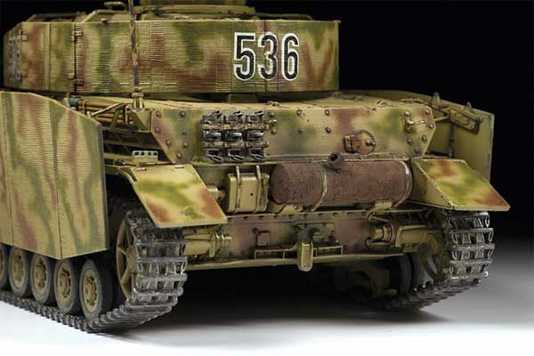 T-IV (H) Panzer IV Ausf.H (1/35) Zvezda 3620