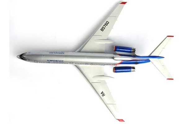 ТУ-154М (ZVEZDA 7004) 1/144