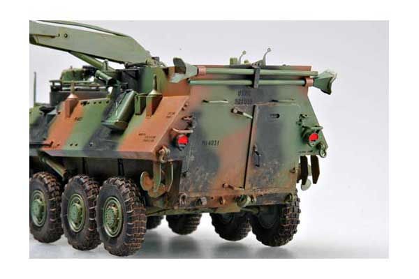 LAV-R машина эвакуации (Trumpeter 00370) 1/35