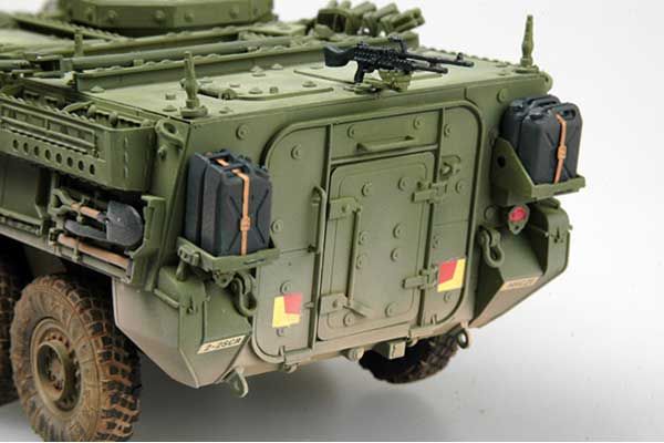 M1127 Stryker Reconnaissance Vehicle (RV) (Trumpeter 00395) 1/35
