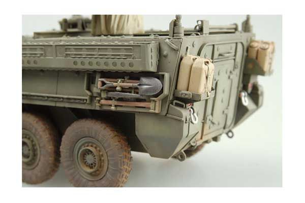M1134 Stryker Anti- Tank Guided Missile (ATGM) (Trumpeter 00399) 1/35