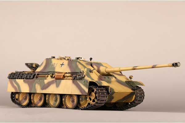 Sd.Kfz 173 Jagdpanther пізньої версії (Trumpeter 00935) 1/16