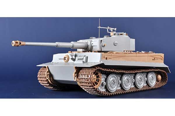 Pz.Kpfw.VI Ausf.E Sd.Kfz.181 Tiger I (Trumpeter 00945) 1/16