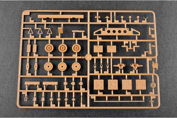 БАЗ-6403 із причепом ЧМЗАП-9990-071 (Trumpeter 01086) 1/35