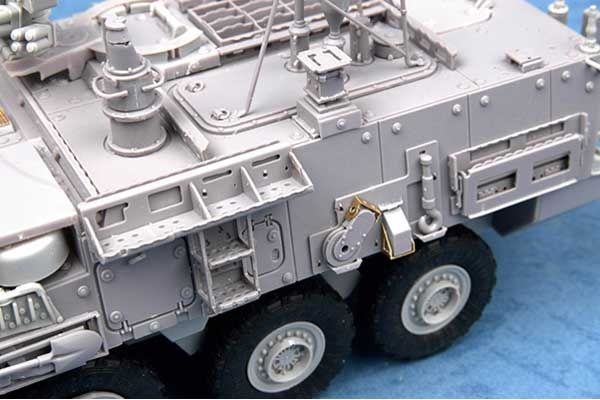 M1135 Stryker NBC RV (Trumpeter 01560) 1/35