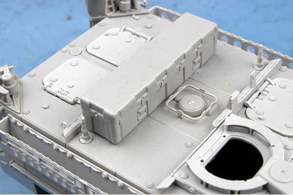 M1132 Stryker Engineer Squad Vehicle w/LWMR-Mine Roller/SOB (Trumpeter 01574) 1/35