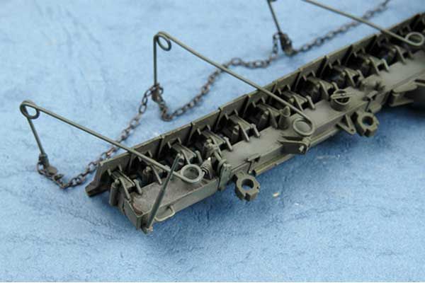 M1132 Stryker Engineer Squad Vehicle w/SMP-Surface Mine Plow/AMP (Trumpeter 01575) 1/35