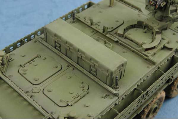 M1132 Stryker Engineer Squad Vehicle w/SMP-Surface Mine Plow/AMP (Trumpeter 01575) 1/35