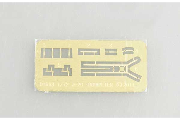 J-20 Mighty Dragon (TRUMPETER 01663) 1/72