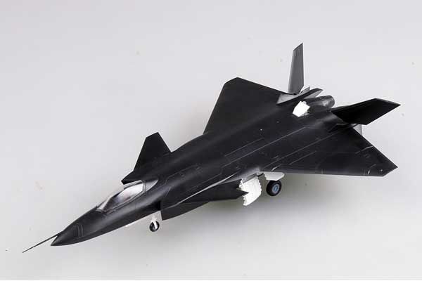 J-20 Mighty Dragon (TRUMPETER 01663) 1/72