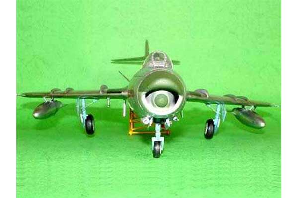 Мікоян Міг-17ПФ "Fresco" [F-5A] (Trumpeter 02206) 1/32