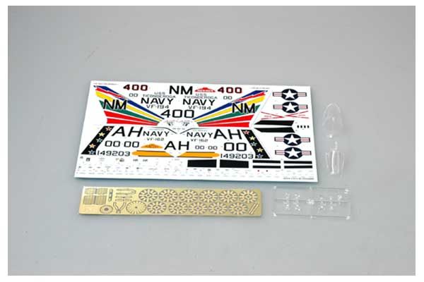 F-8E Crusader (Trumpeter 02272) 1/32