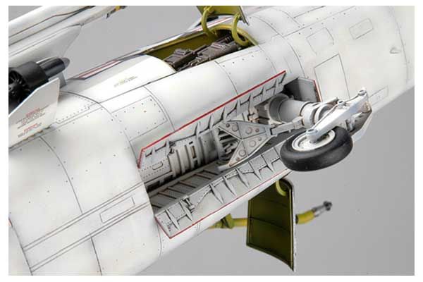 F-8J Crusader (Trumpeter  02273) 1/32
