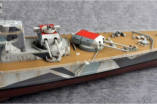 Німецький лінійний крейсер O Class Barbarossa (Trumpeter 05370) 1/350
