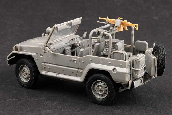 JGSDF type 73 Light Truck (Recon) (Trumpeter 05519) 1/35