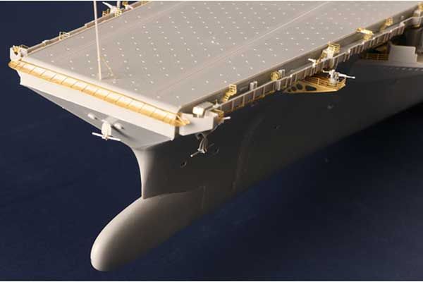 USS Gerald R.Ford CVN-78 (Trumpeter 05638) 1/350