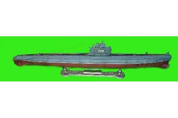 Type 33 (Trumpeter 05901) 1/144