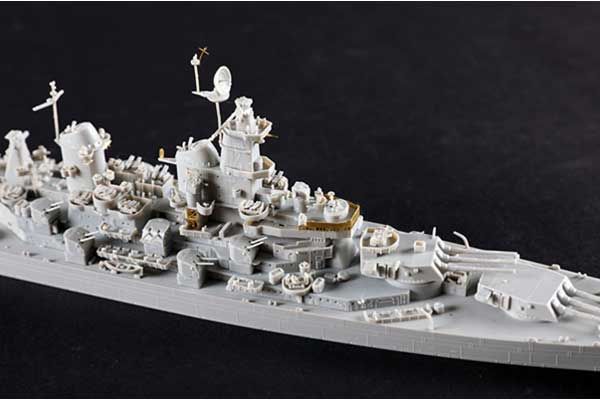 USS Missouri BB-63 (Trumpeter 06748) 1/700