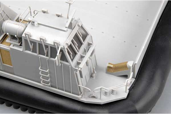 LCAC катер на воздушной подушке (Trumpeter 07301) 1/72