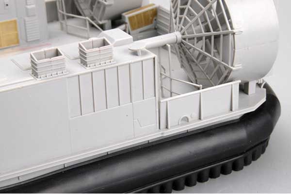 LCAC катер на воздушной подушке (Trumpeter 07301) 1/72