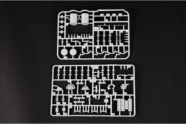 Т-72 Урал с динамиеской защитой Контакт-1 (Trumpeter 09602) 1/35