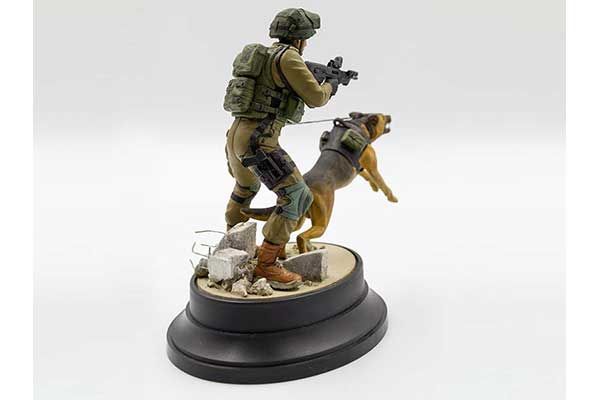 Співробітник підрозділу IDF К-9 "OKETZ» (ICM 16102) 1/16