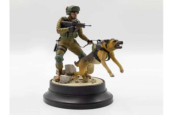Співробітник підрозділу IDF К-9 "OKETZ» (ICM 16102) 1/16