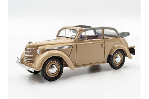 Kadett K38 Cabriolimousine (ICM 35483) 1/35