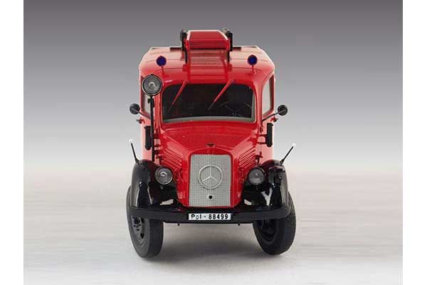 L1500S LF 8 (ICM 35527) 1/35