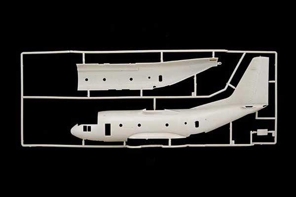 G.222 Panda / C-27A "Chuck" (ITALERI 1311) 1/72
