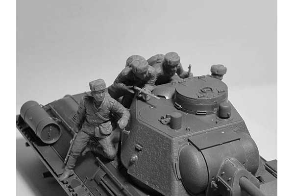Т-34-76 з радянським танковим десантом (ICM 35368) 1/35