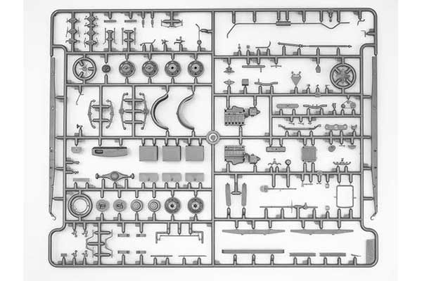 Typ 2,5-32 з санітарної будкою (ICM 35402) 1/35