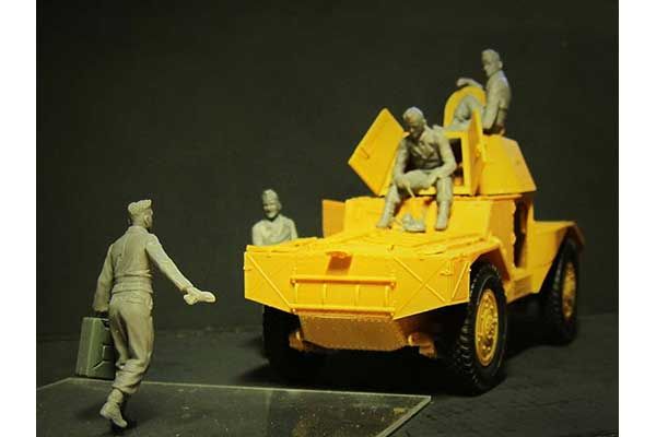 Німецький екіпаж бронеавтомобіля (1941-1942 р) (ICM 35614) 1/35