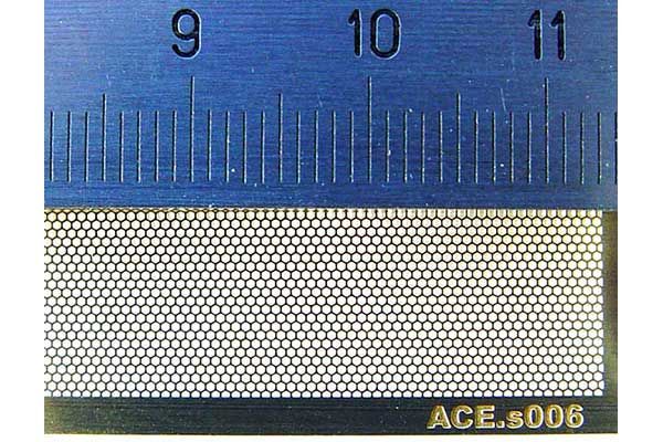 Сітка соти. Комірка 0,44 х0,5мм (ACE s006) Сітка соти. Комірка 0,44 х0,5мм (ACE s006)