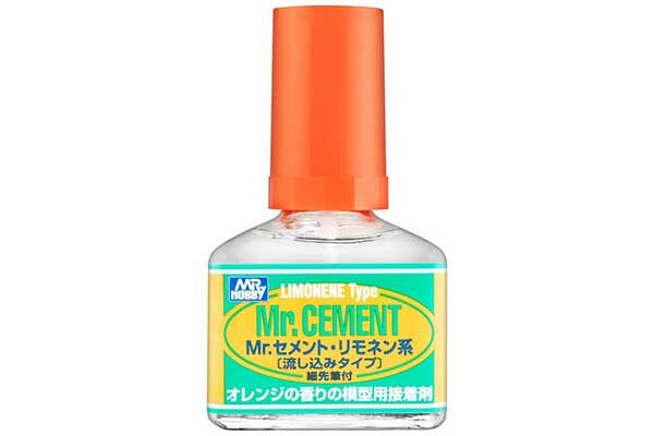 Клей для збірних моделей Mr. Cement з запахом лимона (GUNZE-MC130) Клей для збірних моделей Mr. Cement з запахом лимона (GUNZE-MC130)