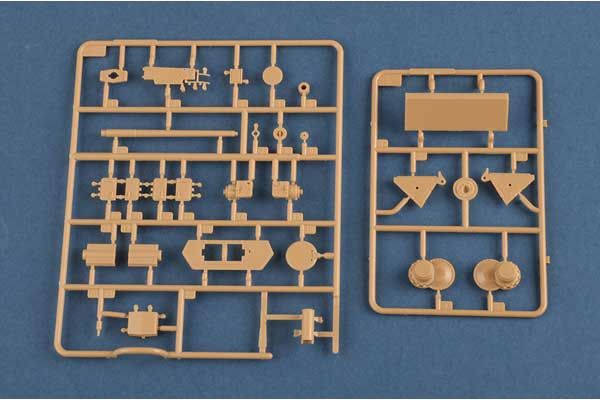 German Pz.Kpfw.III/IV auf Einheitsfahrgestell (Small Turret) (Hobby Boss 80151) 1/35