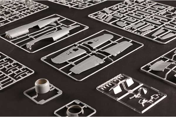 F4U-2 Corsair (Hobby Boss 80385) 1/48