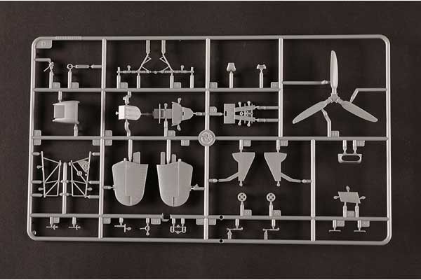 "HURRICANE" Mk.ⅡD/TROP (Hobby Boss 81780) 1/48