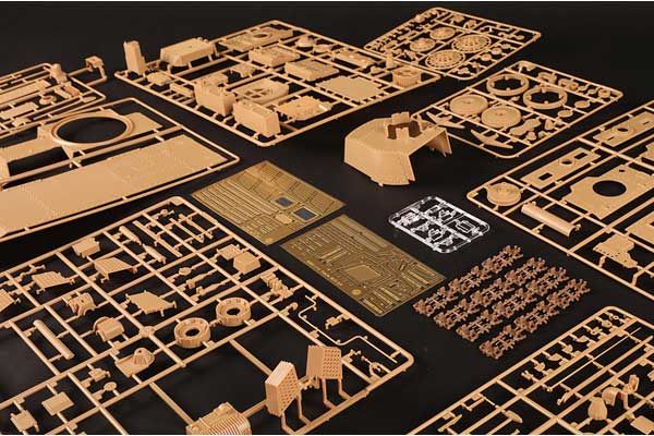 Pzkpfw 38(t) Ausf.E/F (Hobby Boss 82603) 1/16