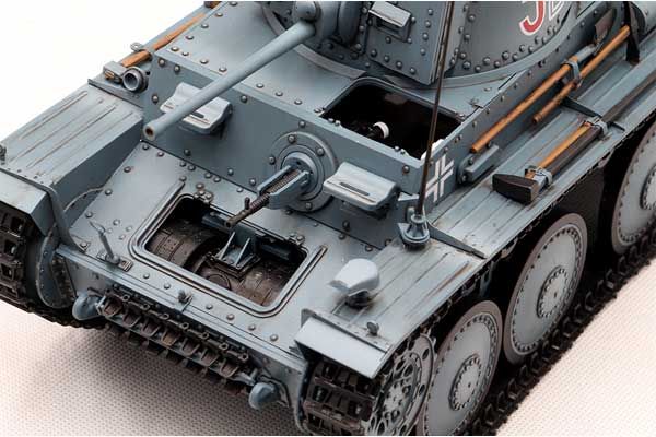 Pzkpfw 38(t) Ausf.E/F (Hobby Boss 82603) 1/16