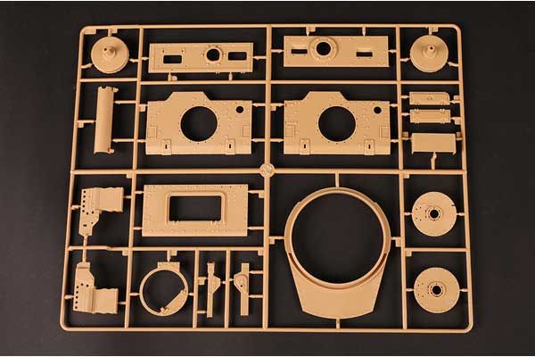 Pzkpfw 38(t) Ausf.E/F (Hobby Boss 82603) 1/16