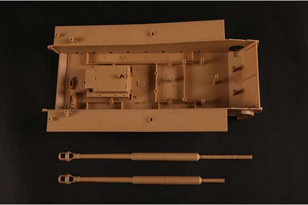 Pz.Kpfw. VI Tiger 1- Early (Hobby Boss 82607) 1/16