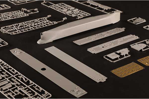 Olympic (Hobby Boss 83421) 1/700