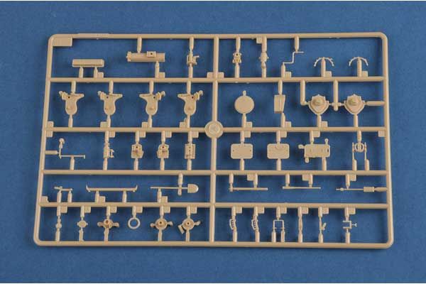 Французский R35 с башней FCM (Hobby Boss 83894) 1/35