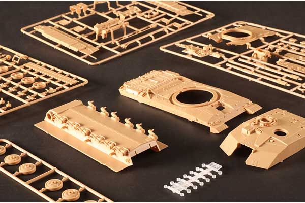 British Challenger II [OP.Telic ] Iraq 2003 (Hobby boss 84853) 1/48