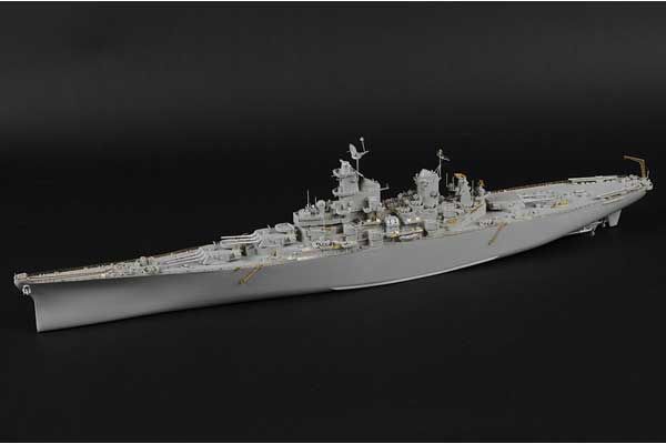 USS Missouri BB-63 (Hobby Boss 86516) 1/350