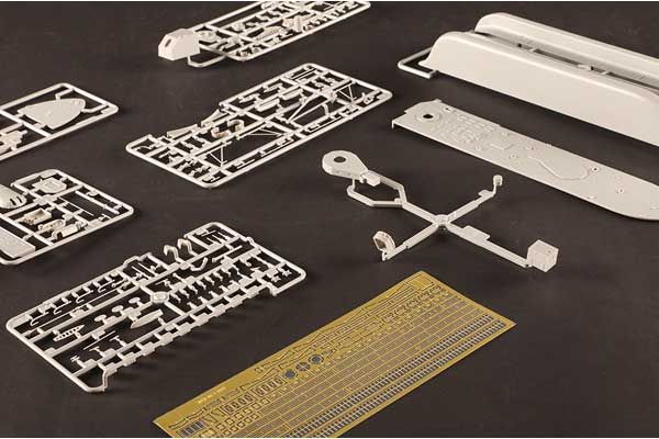 HMS Lord Clive (Hobby boss 86518) 1/350