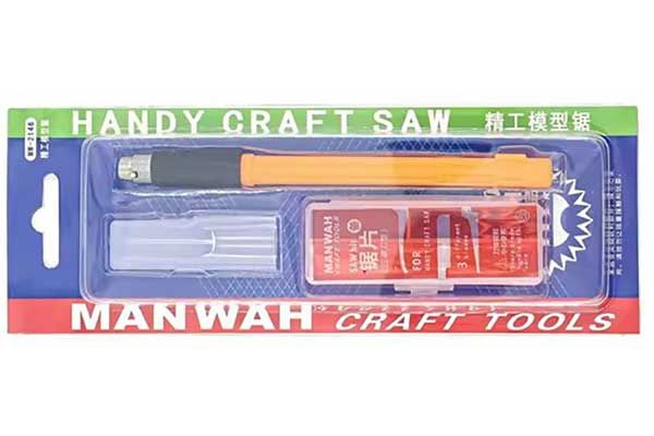 Мини-пилочка для пластика с тремя сменными лезвиями