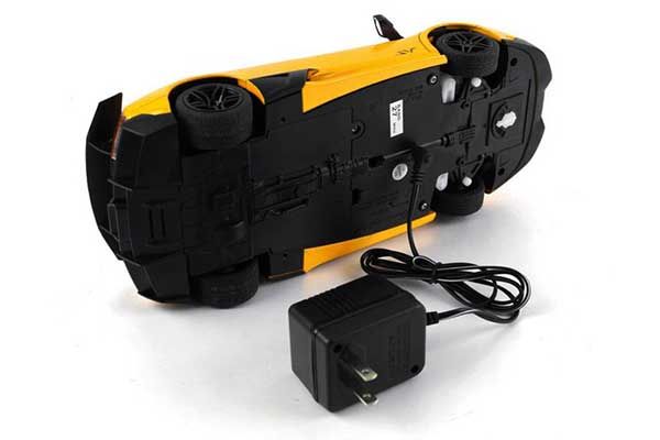 Lamborghini LP670-4 SV металева (жовта) (MEIZHI 2152y) 1/18 Lamborghini LP670-4 SV металева (жовта) (MEIZHI 2152y) 1/18