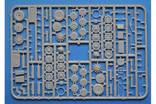 7,62cm FK.36 (R) auf mZgkw 5t SdKfz.6/3 DIANA (ACE72574) 1/72